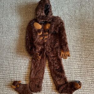 Bigfoot costume